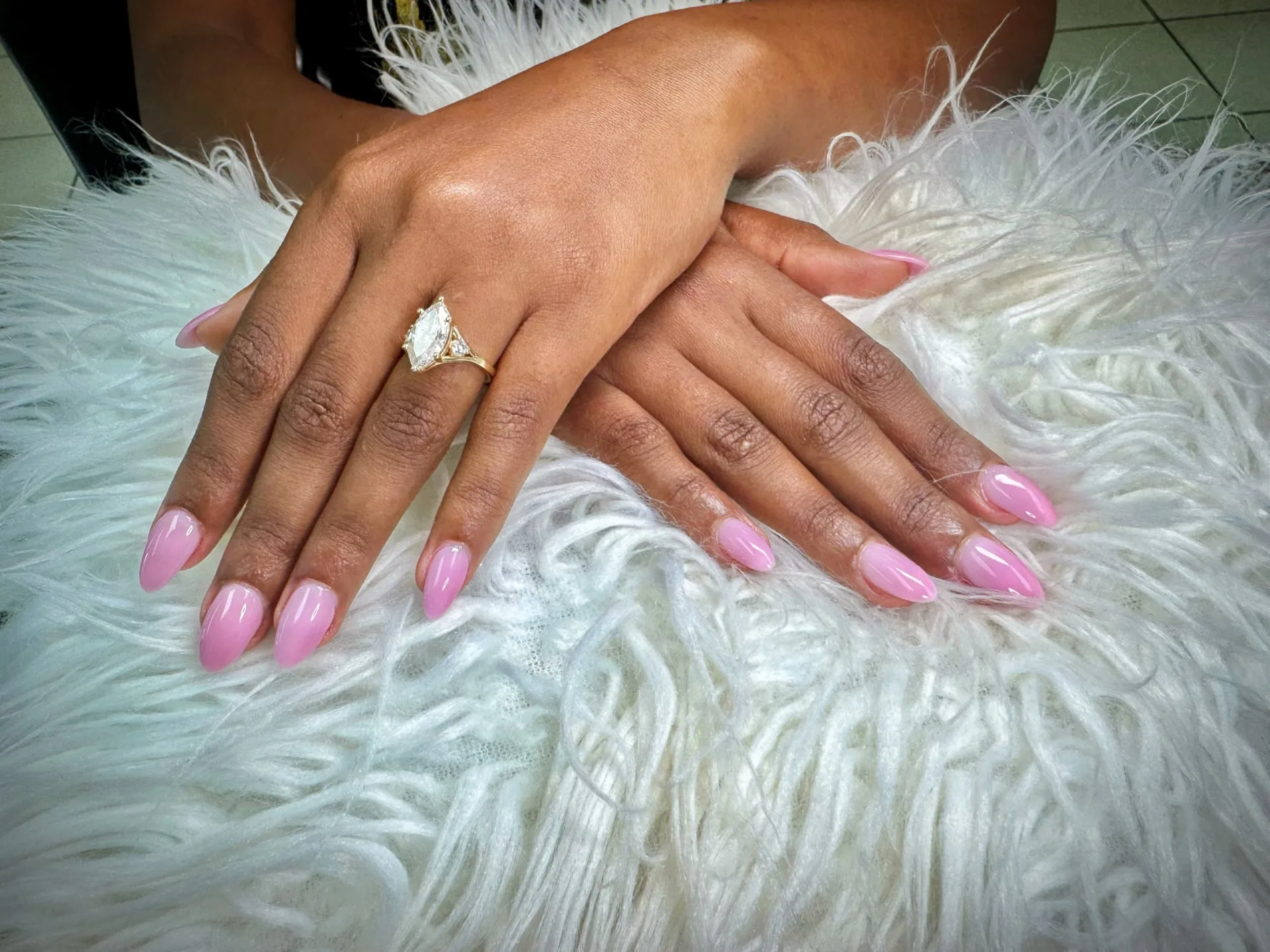 Inside Perfect Nails nail salon in Saint Paul, MN