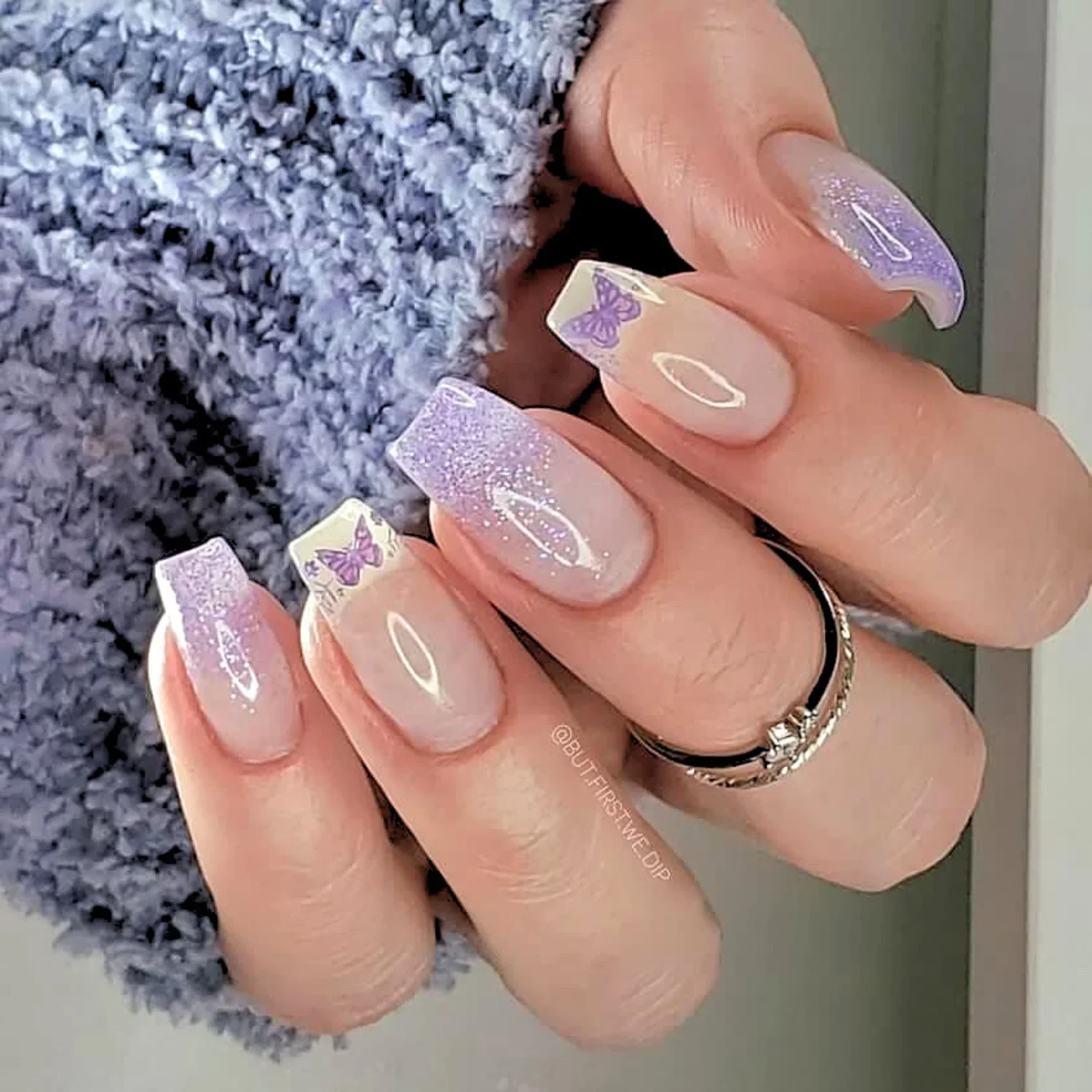Individual nail design for one nail at TK Nails in Westwood, Los Angeles