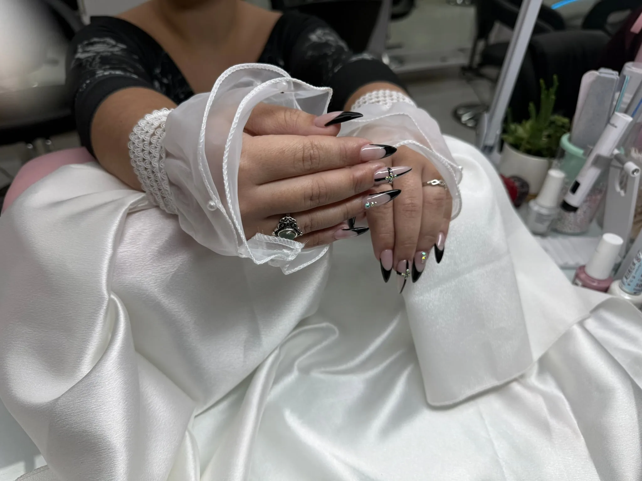 Polished manicure nails at Rosée Atelier Beauty Salon